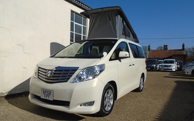 2009 NEW SHAPE  TOYOTA ALPHARD CAMPER ~~OFF GRID SOLAR ~~FRIDGE/FREEZER~