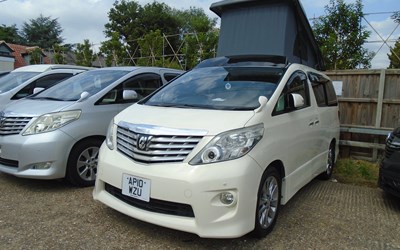 2010 TOYOTA ALPHARD CAMPER~LOW EMISSIONS~~FRIDGE/FREEZER~~OFF GRID SOLAR~~STUNNING 