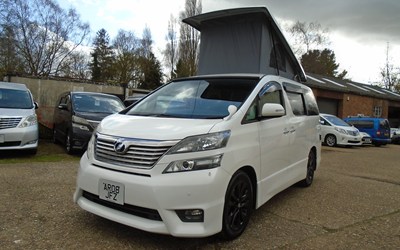 TOYOTA  VELLFIRE  CAMPER~FRIDGE/FREEZER~OFF GRID SOLAR ~~UK STEREO