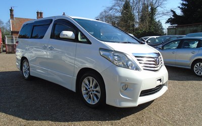 2009 NEW SHAPE  TOYOTA ALPHARD GOLD EDITION PRISTINE 7 SEATER MPV